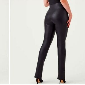 NEW SPANX FAUX LEATHER front Slit Pants Size L